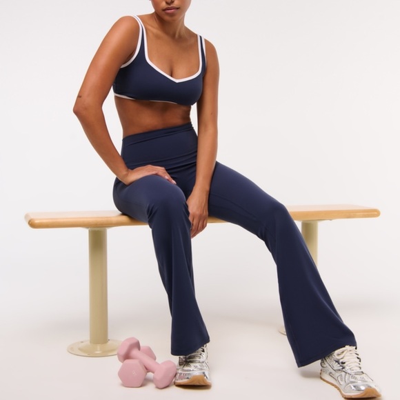 Abercrombie & Fitch YPB studioFLEX Flare Legging Size XXL - Picture 7 of 9